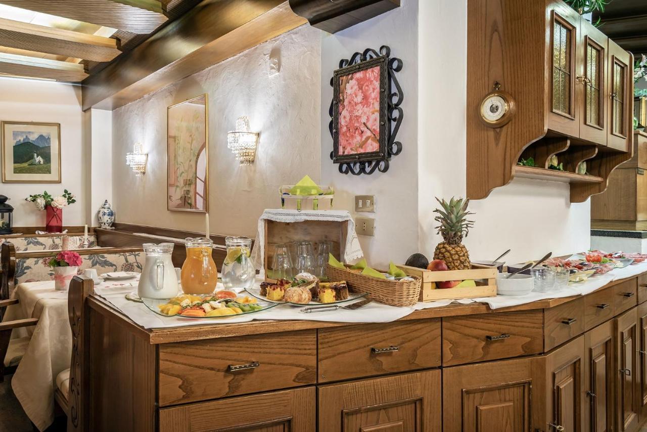 Rio di Pusteria Hotel Weisse Lilie - B&B מראה חיצוני תמונה