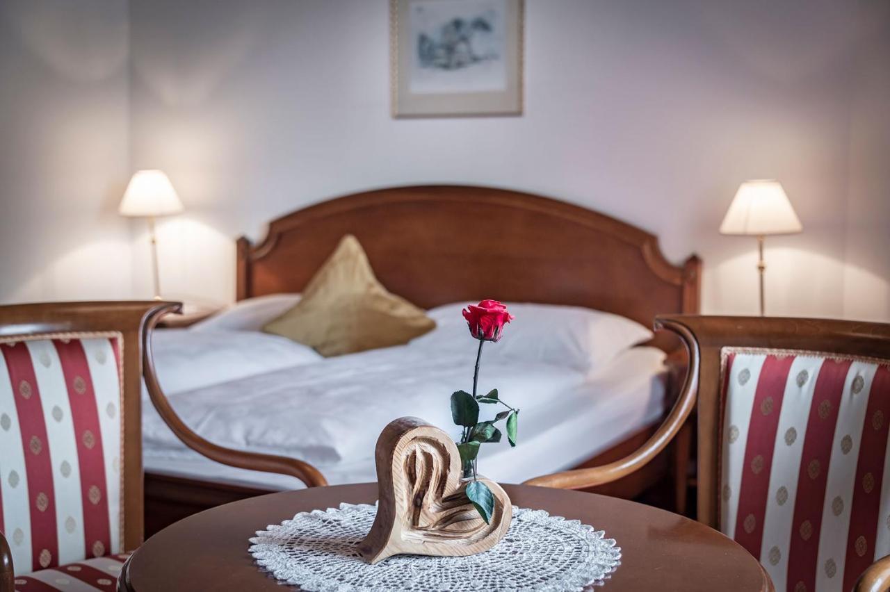 Rio di Pusteria Hotel Weisse Lilie - B&B מראה חיצוני תמונה